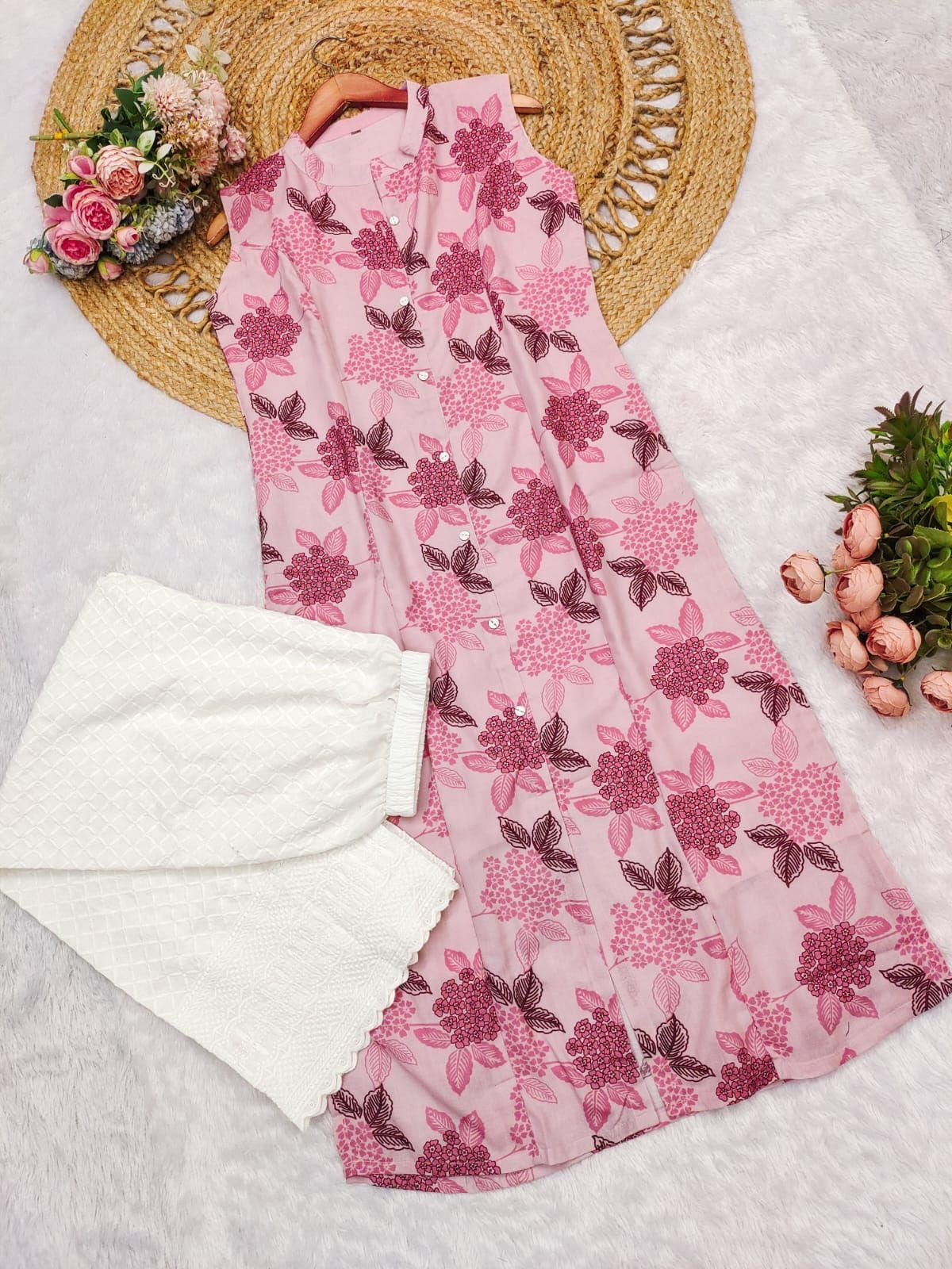 FF_Sleeveless, Knee-length Kurti